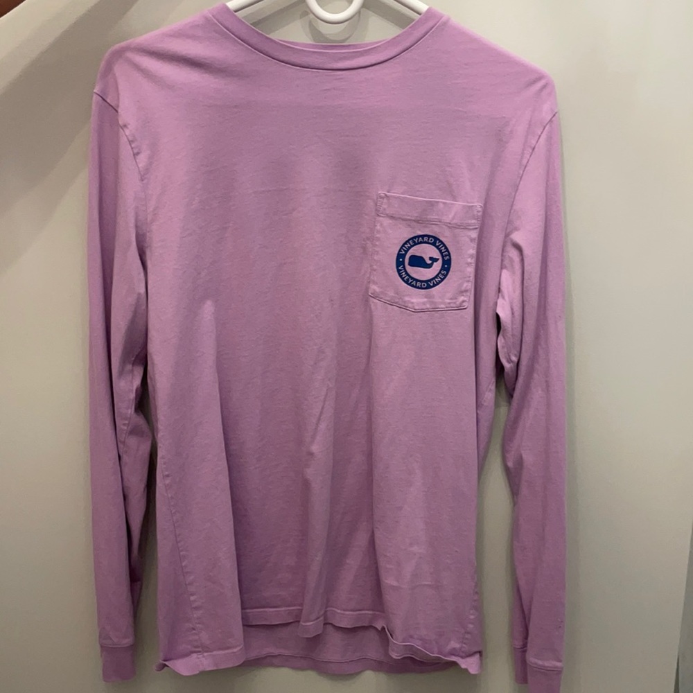 women’s vineyard vines tshirt